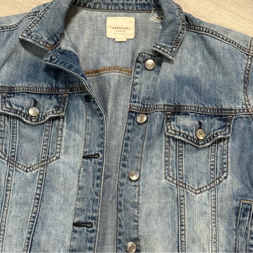 American Eagle Custom Bratz Denim Jacket distressed SZ Small - Picture 3 of 12